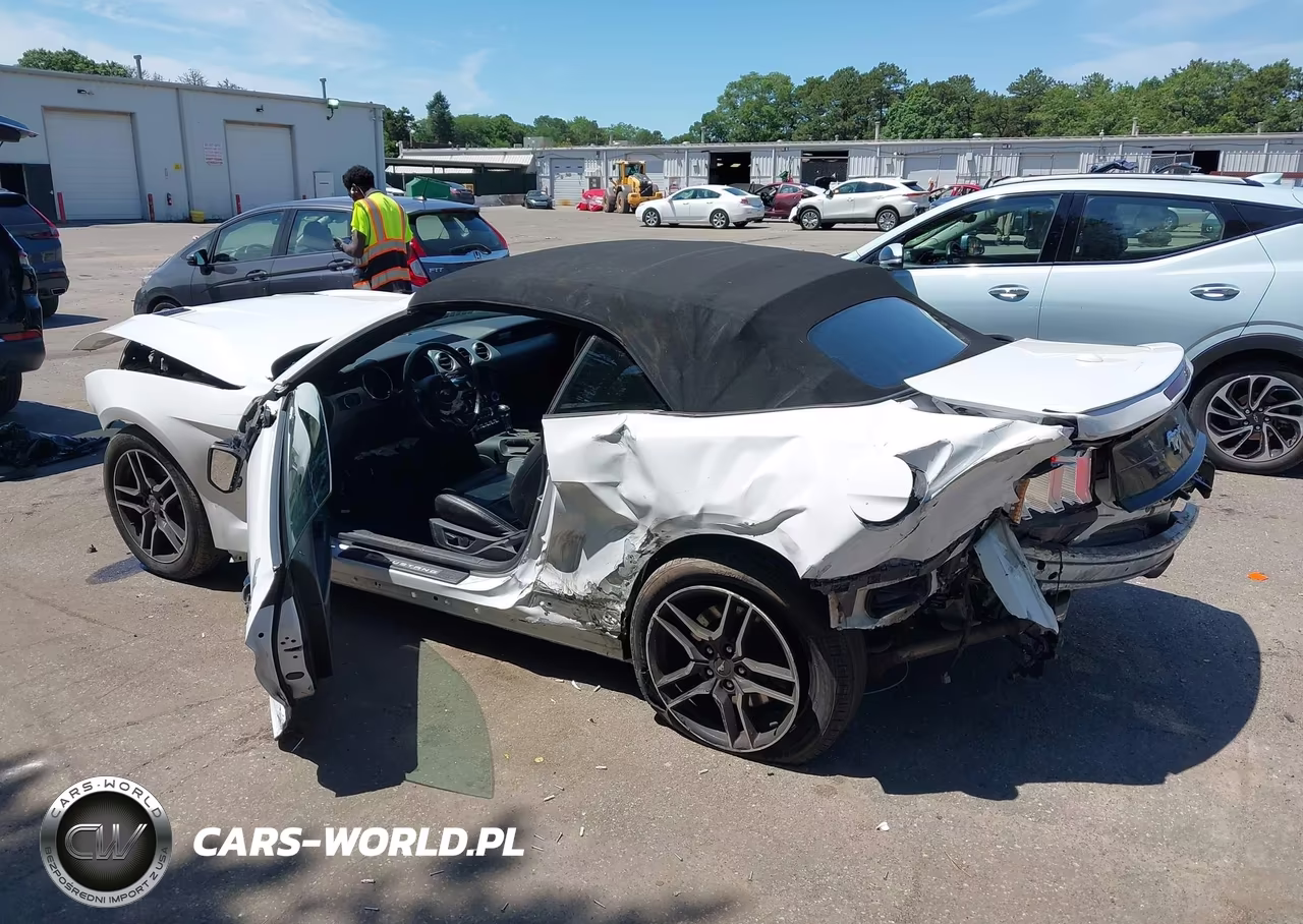 FORD MUSTANG VIN:1FATP8UH8M5122384 - 3