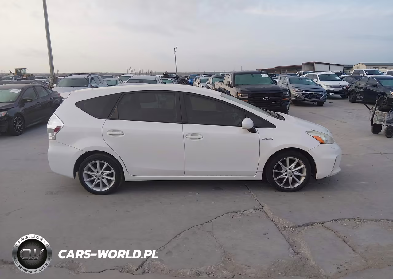 2012 Toyota Prius V Five VIN:JTDZN3EU8C3139446 - 14