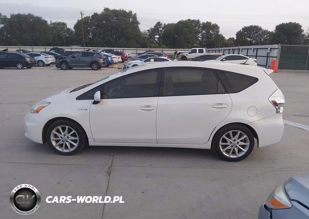 2012 Toyota Prius V Five VIN:JTDZN3EU8C3139446 - 15