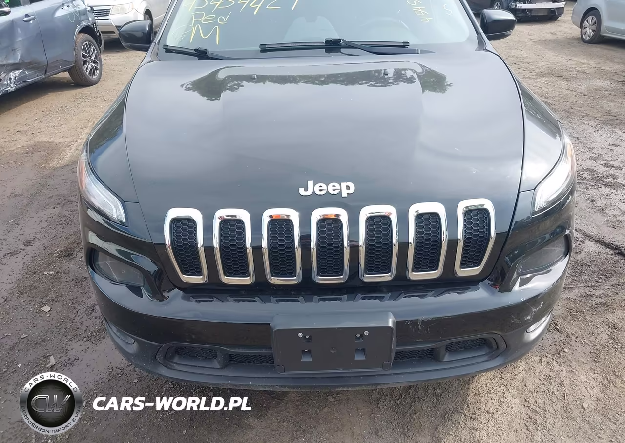 2017 Jeep Cherokee Latitude VIN:1C4PJLCB6HW540830 - 6