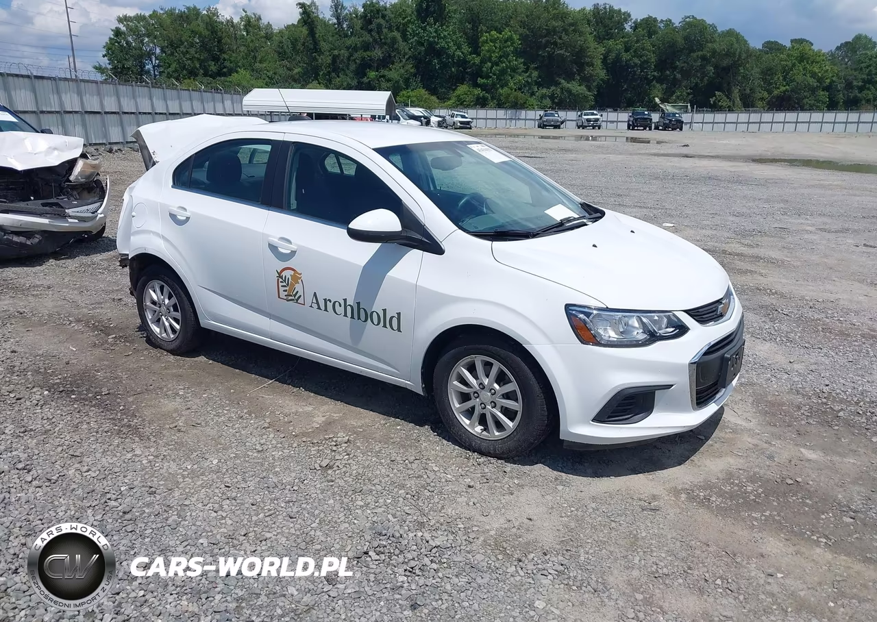2020 Chevrolet Sonic Fwd Lt – zdjęcie 1 z 17