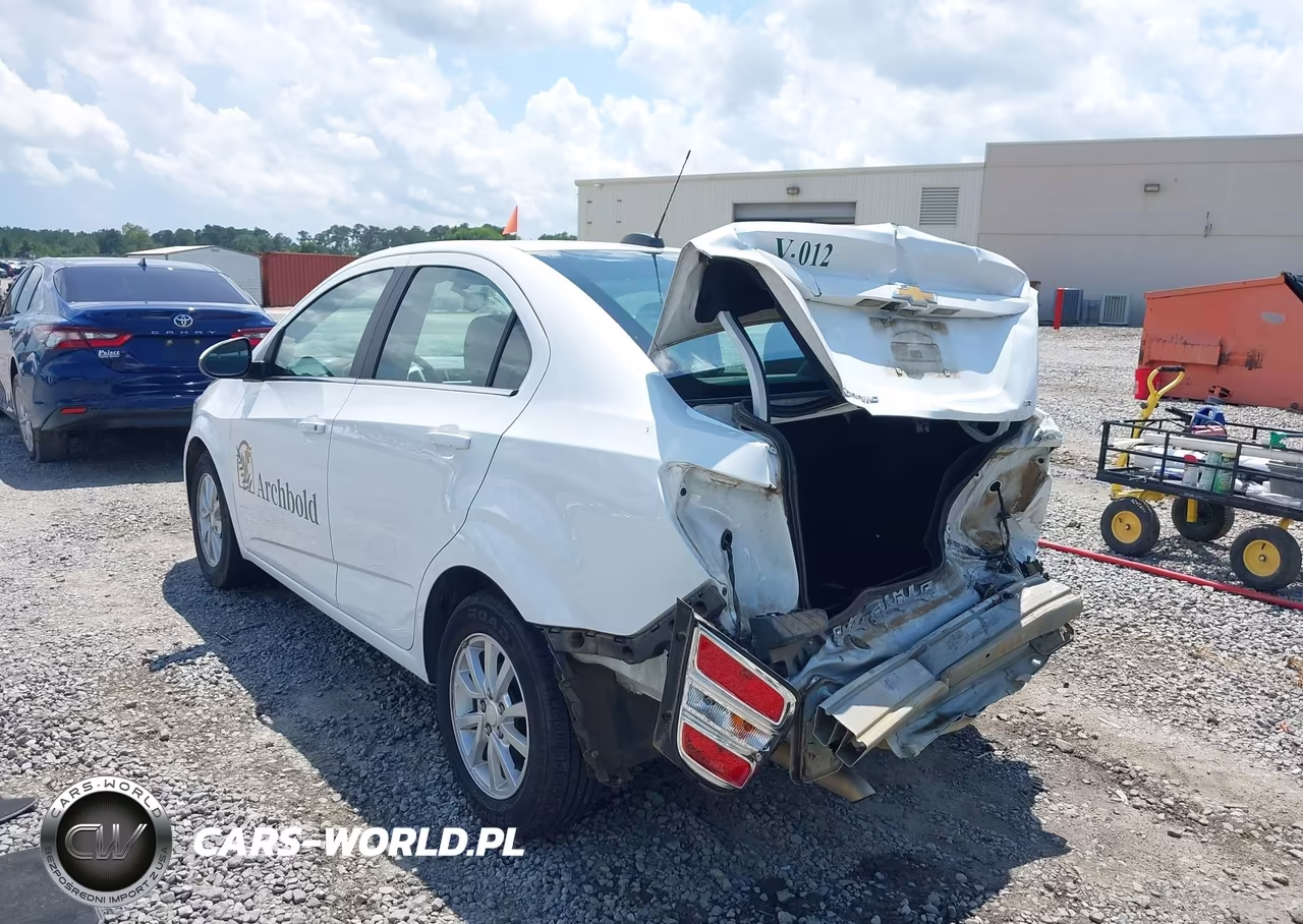 2020 Chevrolet Sonic Fwd Lt VIN:1G1JD5SB8L4115181 - 6