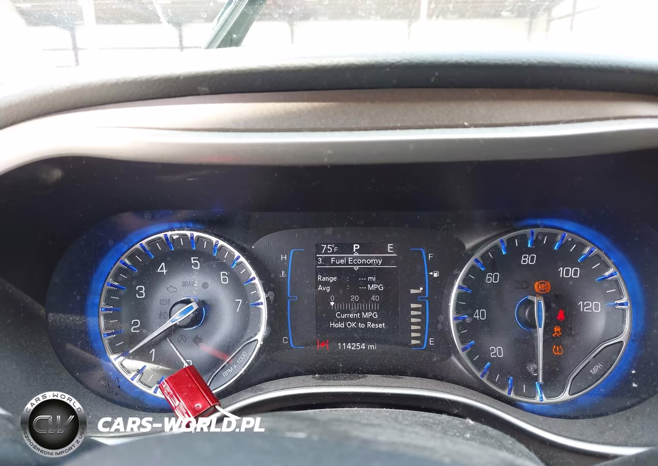 2018 Chrysler Pacifica Touring L VIN:2C4RC1BGXJR246575 - 7