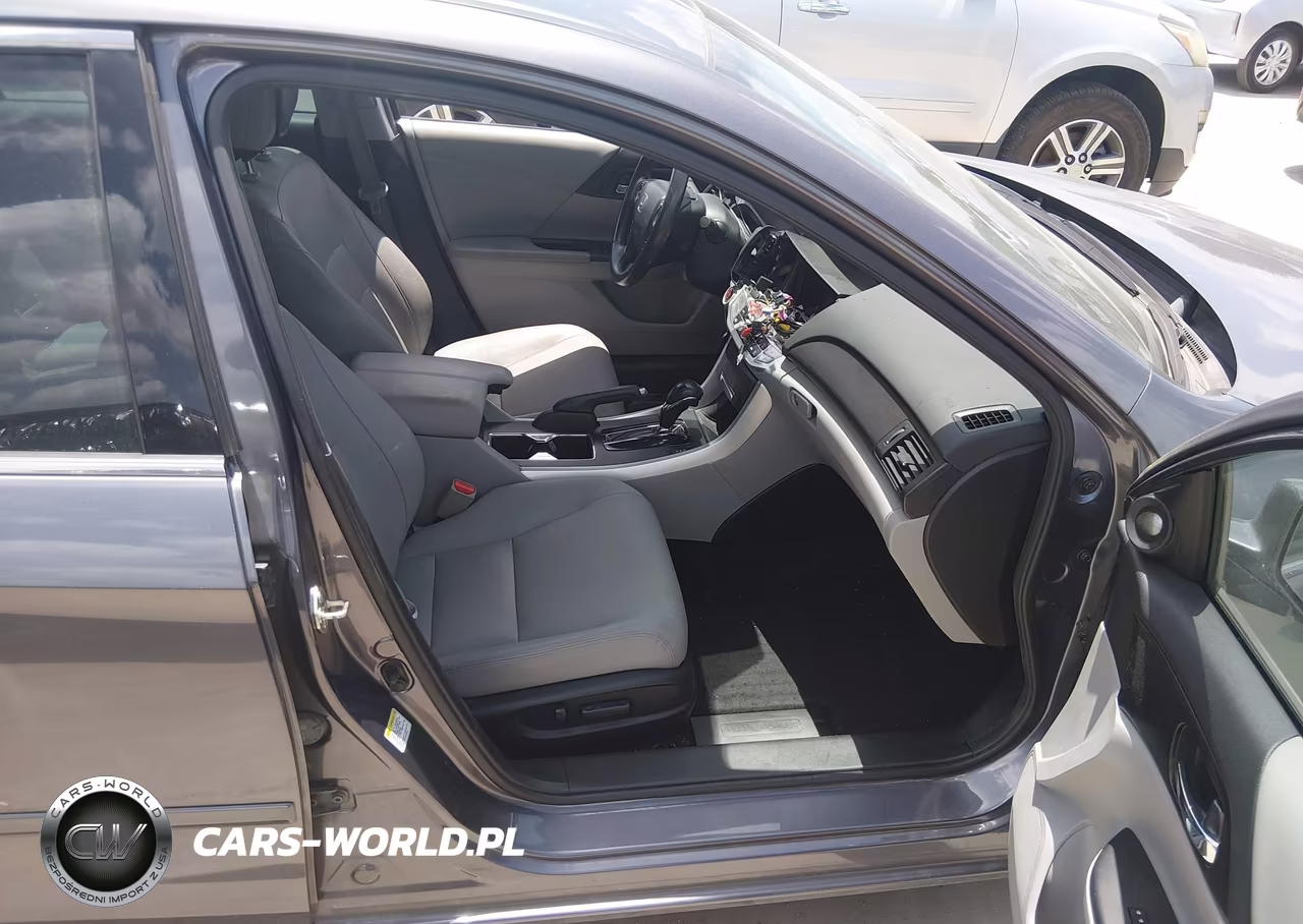 2014 Honda Accord Touring VIN:1HGCR3F91EA037796 - 5