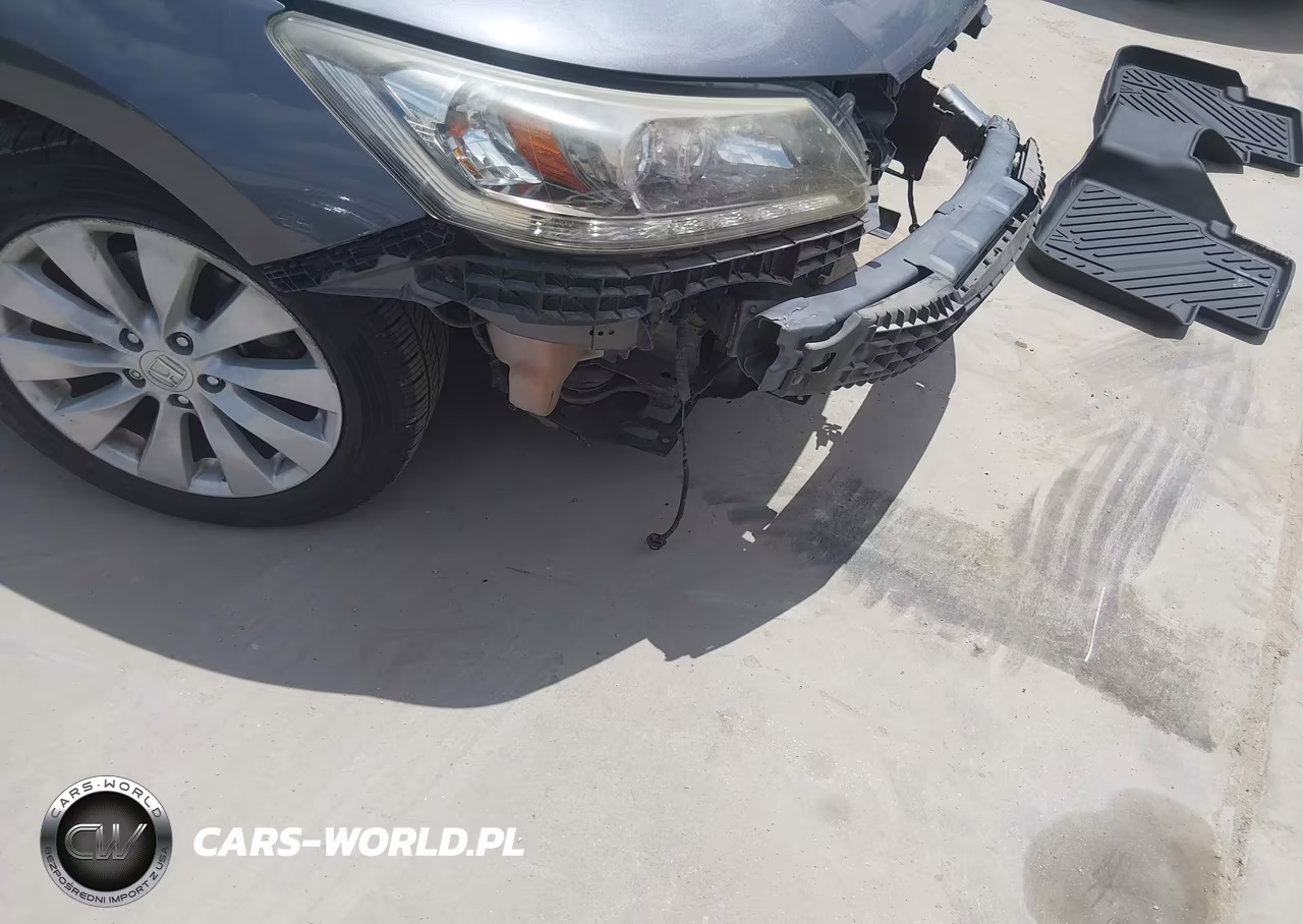2014 Honda Accord Touring VIN:1HGCR3F91EA037796 - 6