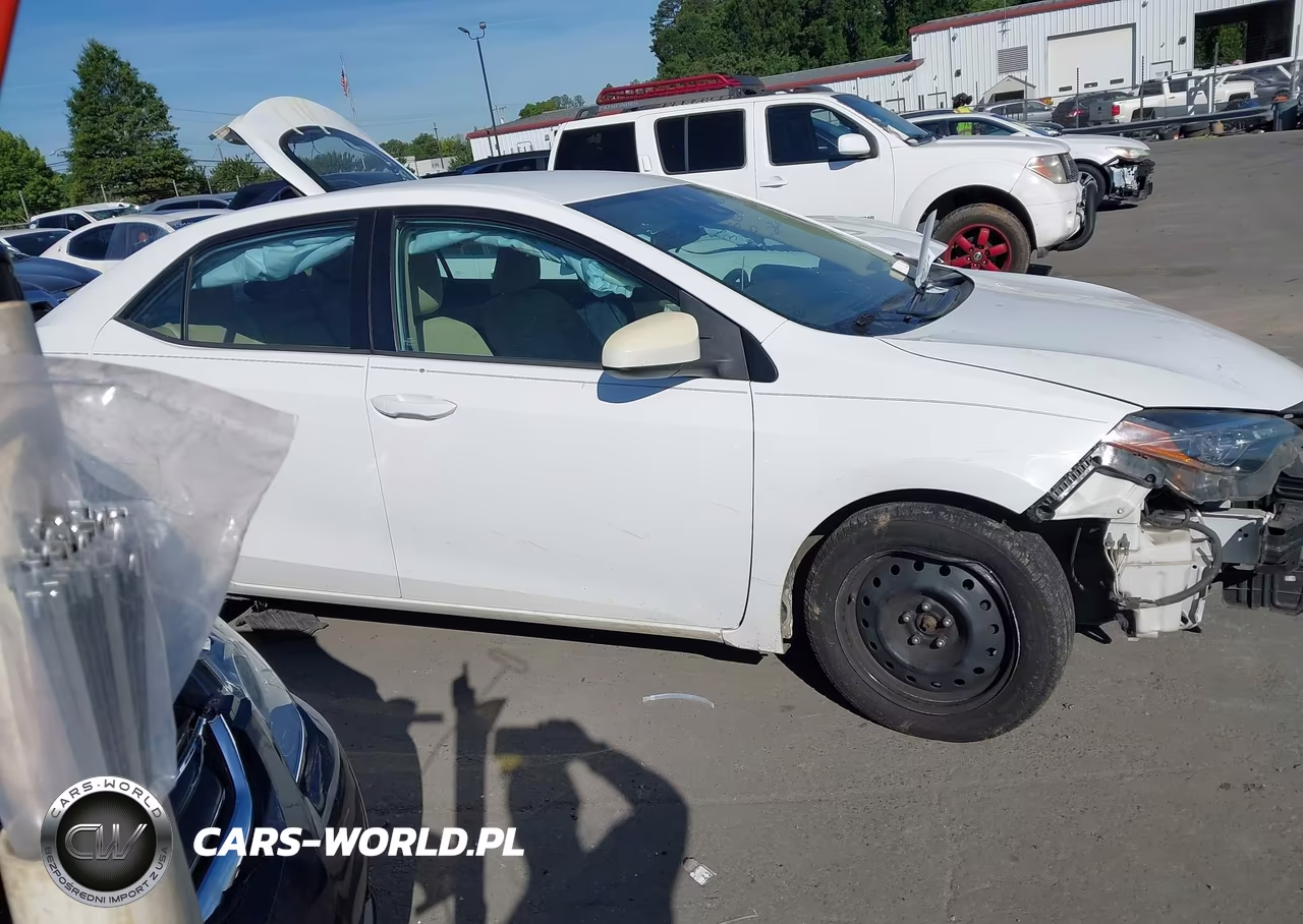 2017 Toyota Corolla Le VIN:2T1BURHE2HC875860 - 13