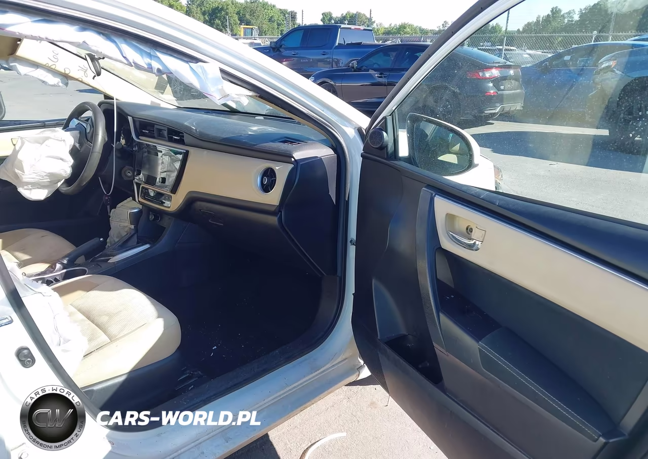 2017 Toyota Corolla Le VIN:2T1BURHE2HC875860 - 5