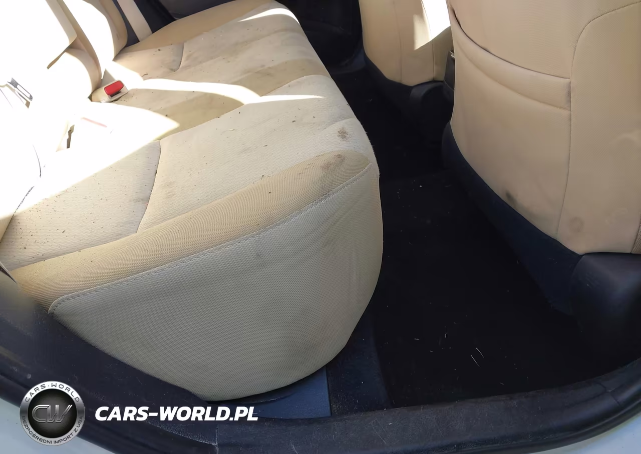 2017 Toyota Corolla Le VIN:2T1BURHE2HC875860 - 8