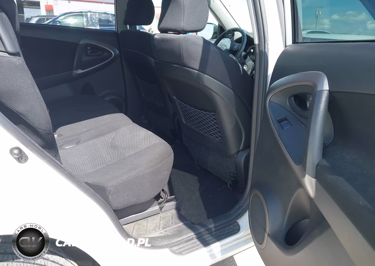 2007 Toyota Rav4 Sport VIN:JTMZK32V975010812 - 8