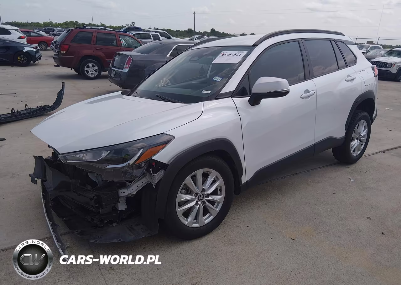 2023 Toyota Corolla Cross Le VIN:7MUCAAAG7PV059927 - 2