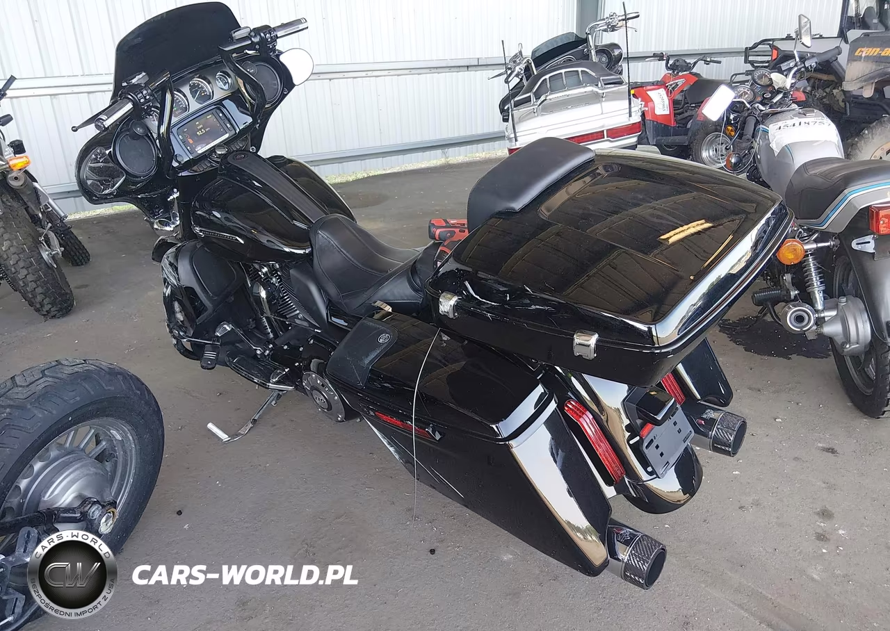 2016 Harley-Davidson Flhxse Cvo Street Glide VIN:1HD1PXN14GB950546 - 3
