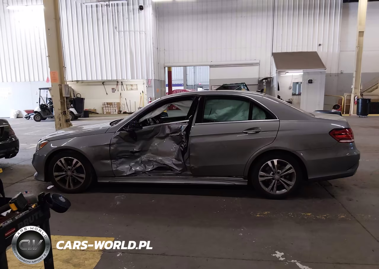 2015 Mercedes-Benz E 250 Bluetec 4Matic VIN:WDDHF9HB0FB159423 - 15