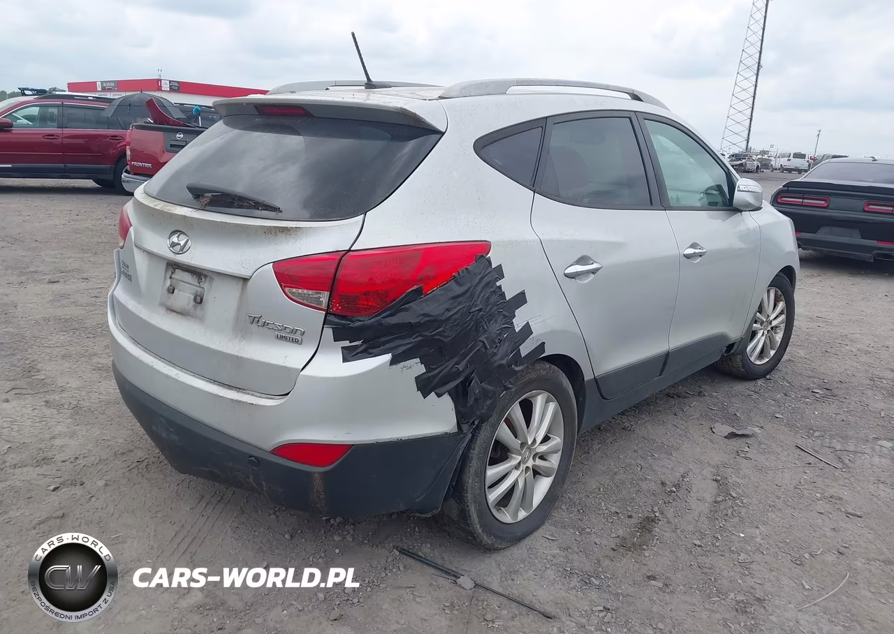 2013 Hyundai Tucson Limited VIN:KM8JU3AC5DU578043 - 4