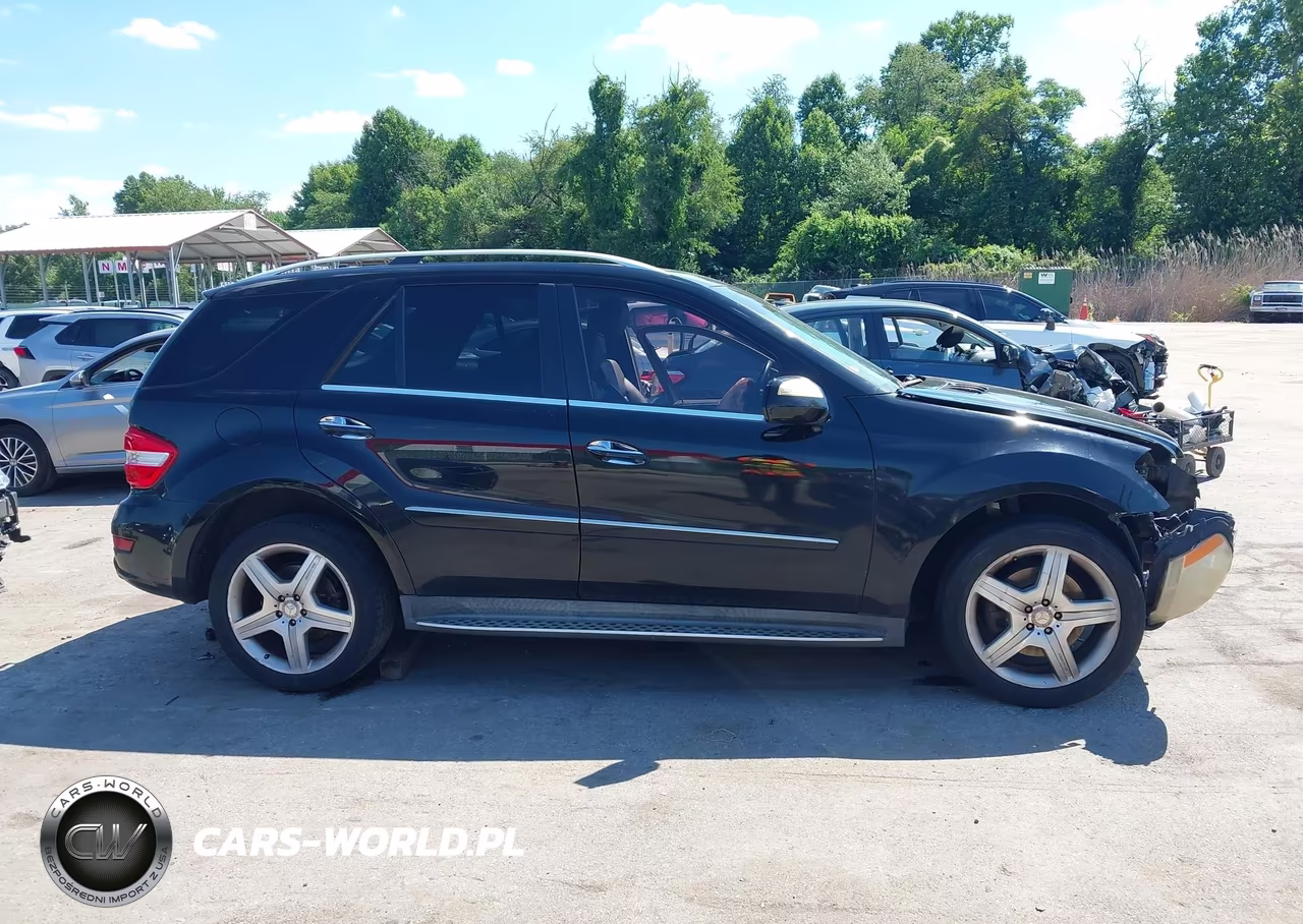 2010 Mercedes-Benz Ml 550 4Matic VIN:4JGBB7CB2AA588631 - 14