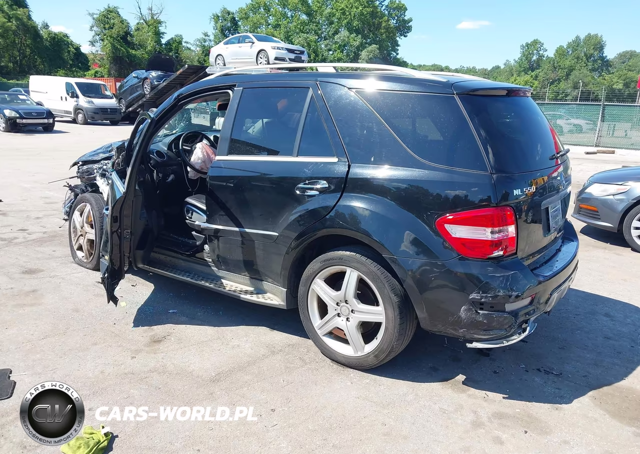2010 Mercedes-Benz Ml 550 4Matic VIN:4JGBB7CB2AA588631 - 3