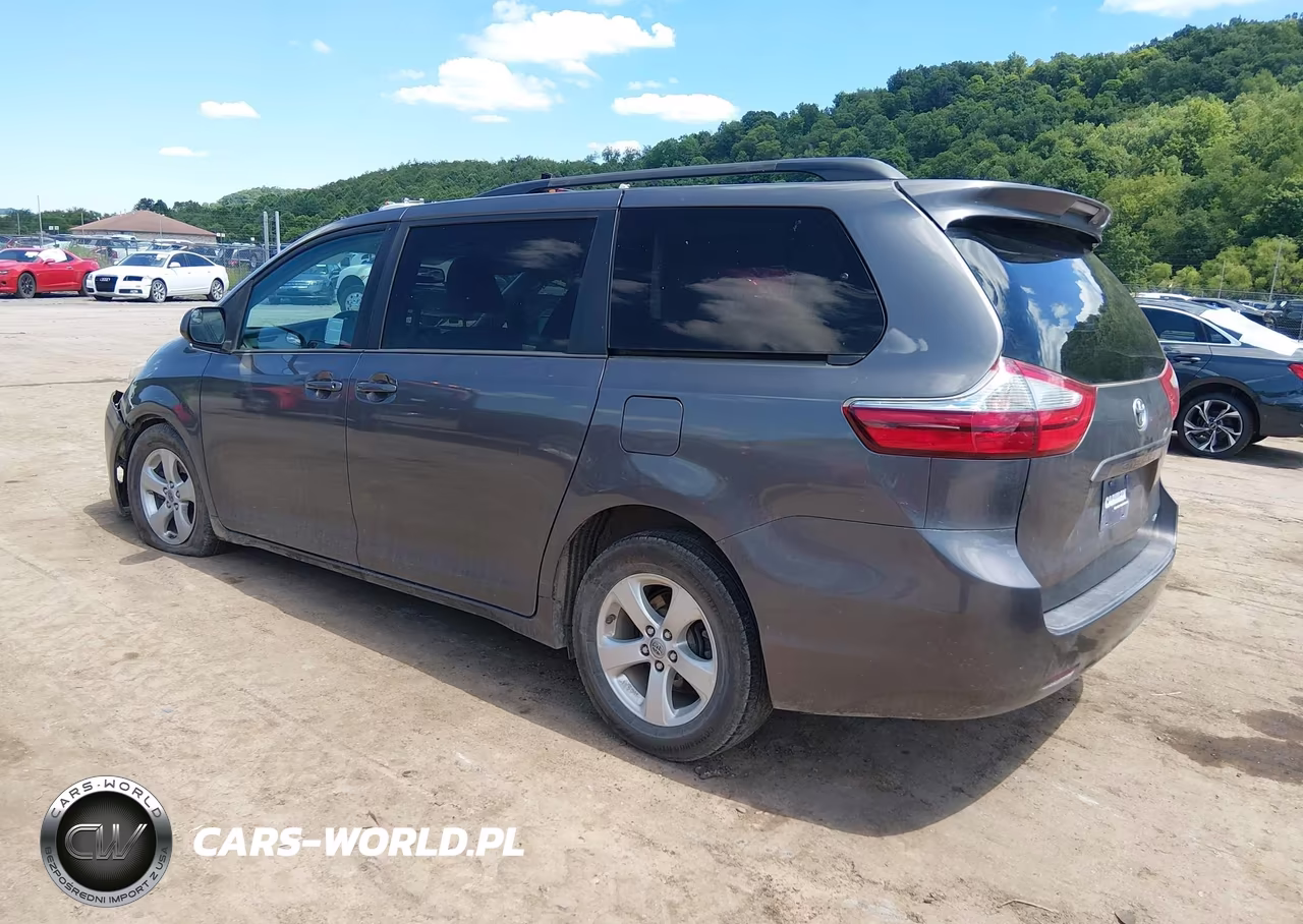 2017 Toyota Sienna Le 8 Passenger VIN:5TDKZ3DC4HS832583 - 3