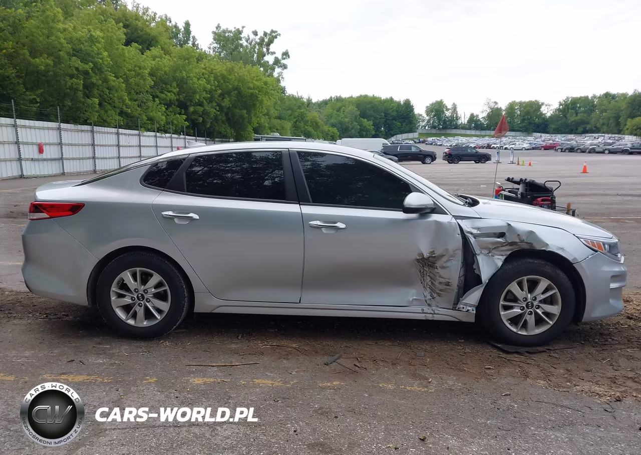 2017 Kia Optima Lx VIN:5XXGT4L30HG148713 - 13