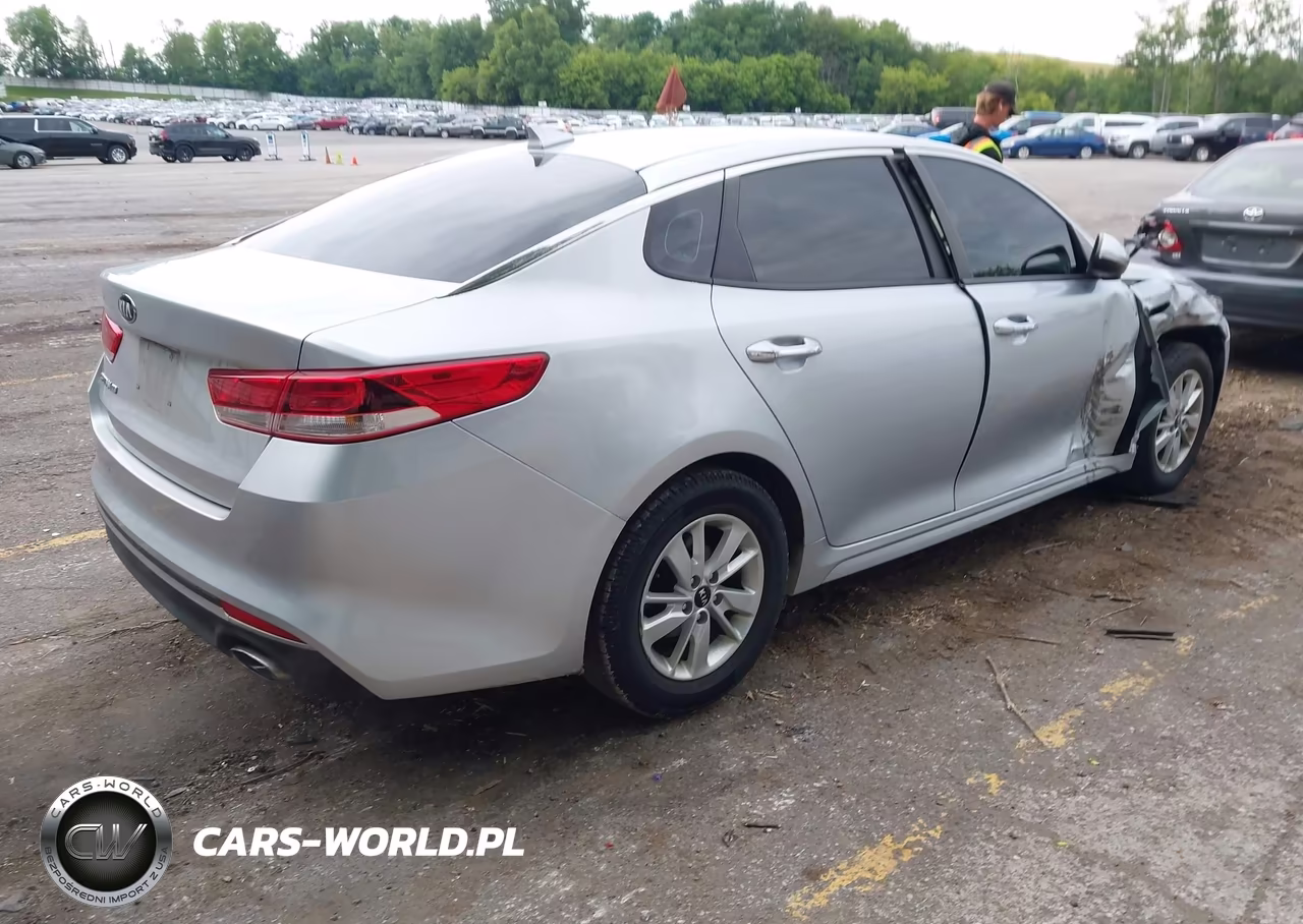 2017 Kia Optima Lx VIN:5XXGT4L30HG148713 - 4