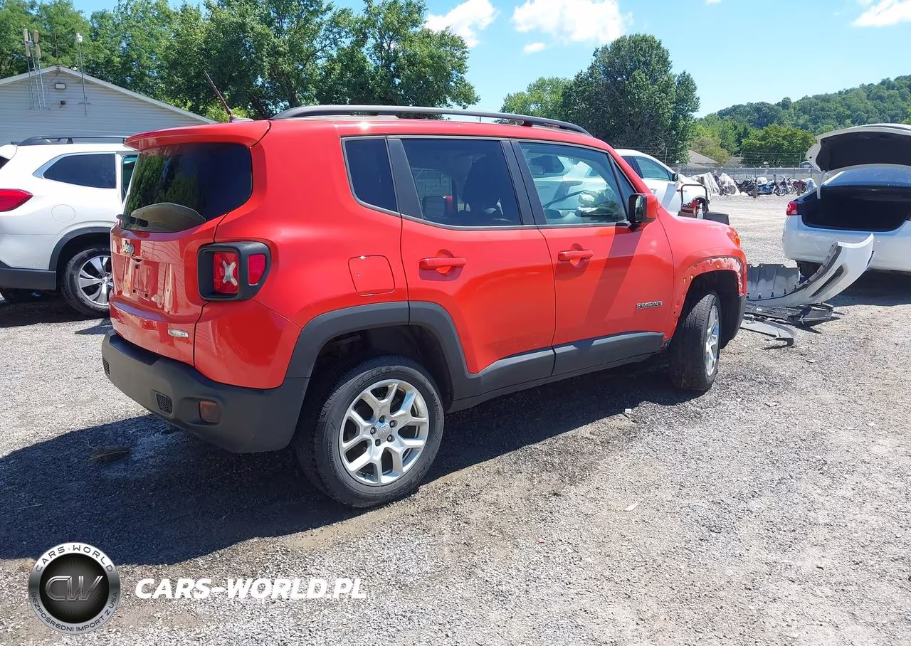2017 Jeep Renegade Latitude VIN:ZACCJBBB2HPF47636 - 4