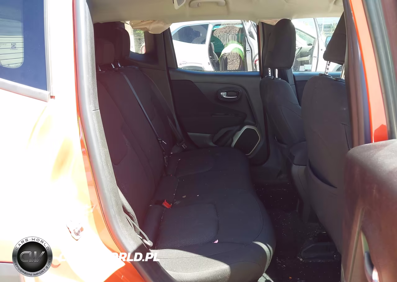 2017 Jeep Renegade Latitude VIN:ZACCJBBB2HPF47636 - 8