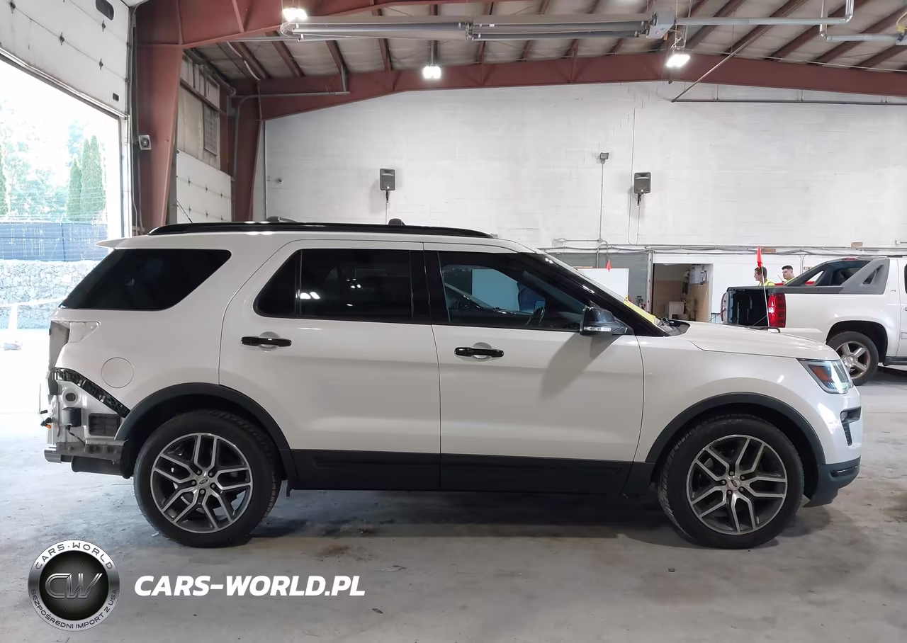 2018 Ford Explorer Sport VIN:1FM5K8GT0JGC46193 - 14