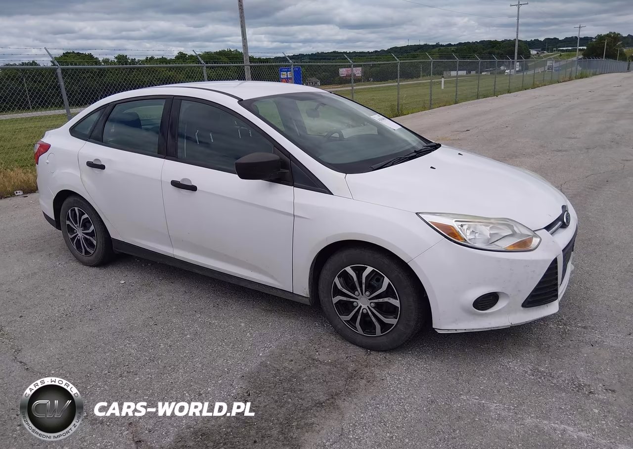 2013 Ford Focus S – zdjęcie 1 z 11