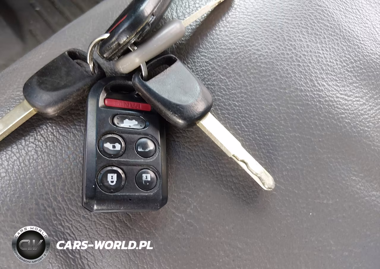 2010 Honda Odyssey Touring VIN:5FNRL3H93AB018899 - 11