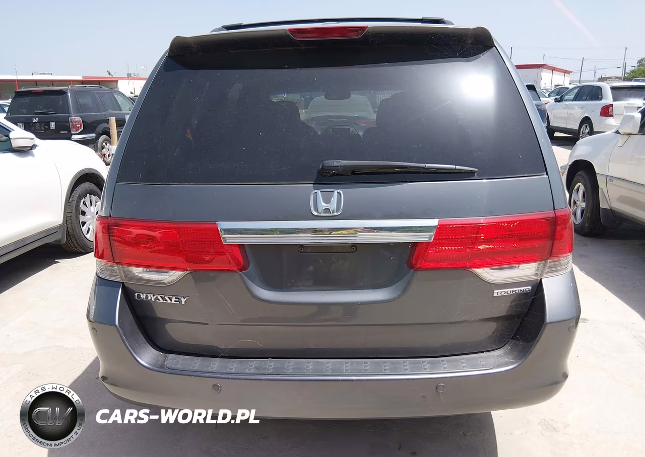 2010 Honda Odyssey Touring VIN:5FNRL3H93AB018899 - 16