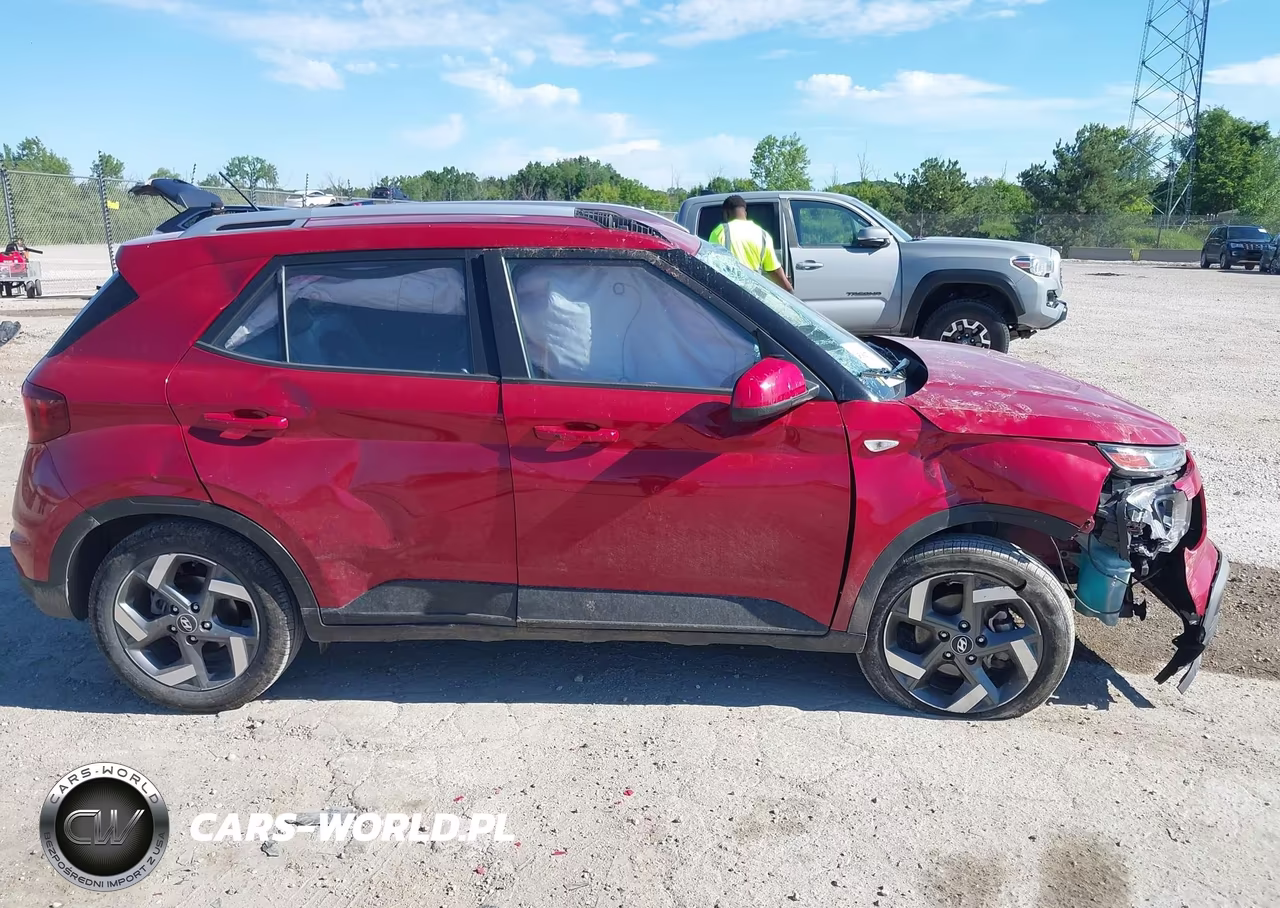 2023 Hyundai Venue Limited VIN:KMHRC8A34PU230810 - 13