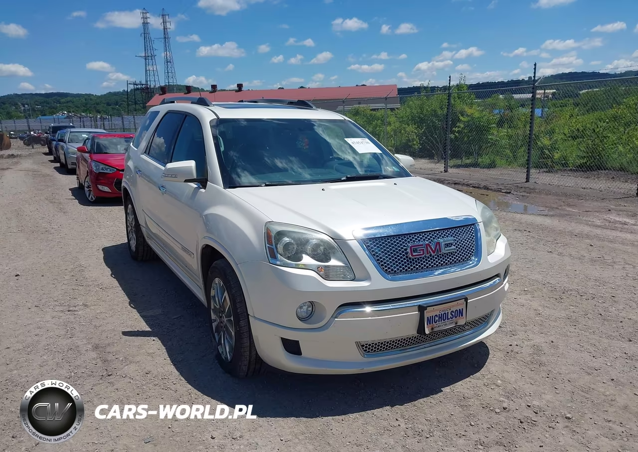 2011 GMC Acadia Denali
