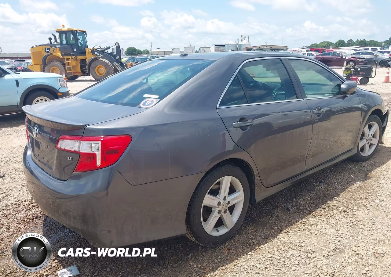 2012 Toyota Camry Se VIN:4T1BF1FK2CU145930 - 4