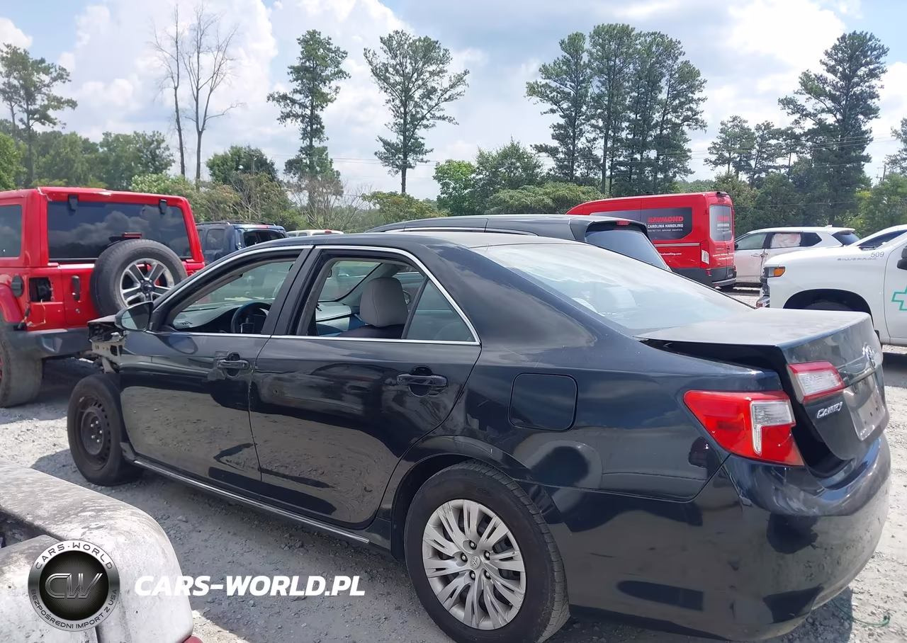 2013 Toyota Camry Le VIN:4T1BF1FK3DU228820 - 14