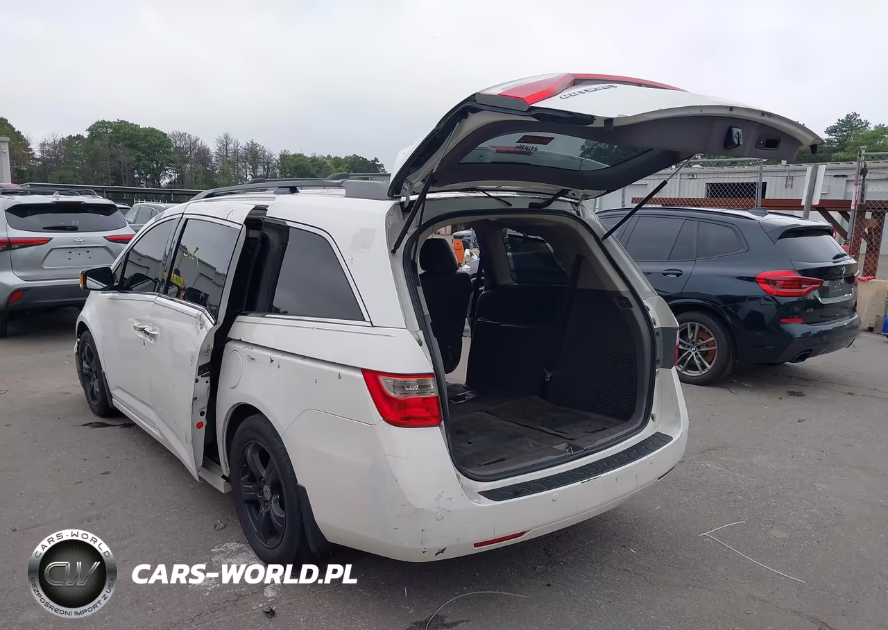 2012 Honda Odyssey Touring-Touring Elite VIN:5FNRL5H95CB034472 - 3