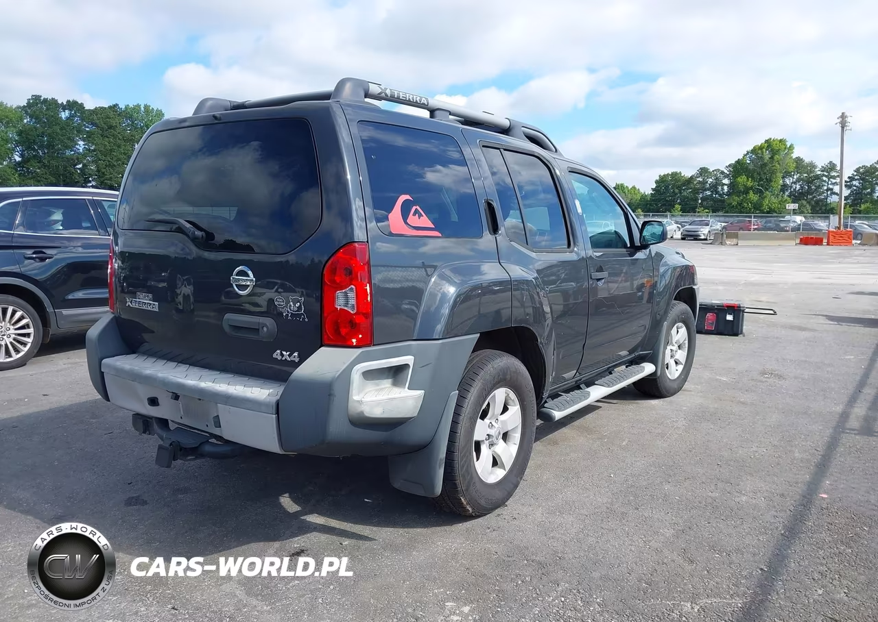 2010 Nissan Xterra S VIN:5N1AN0NW3AC514519 - 4