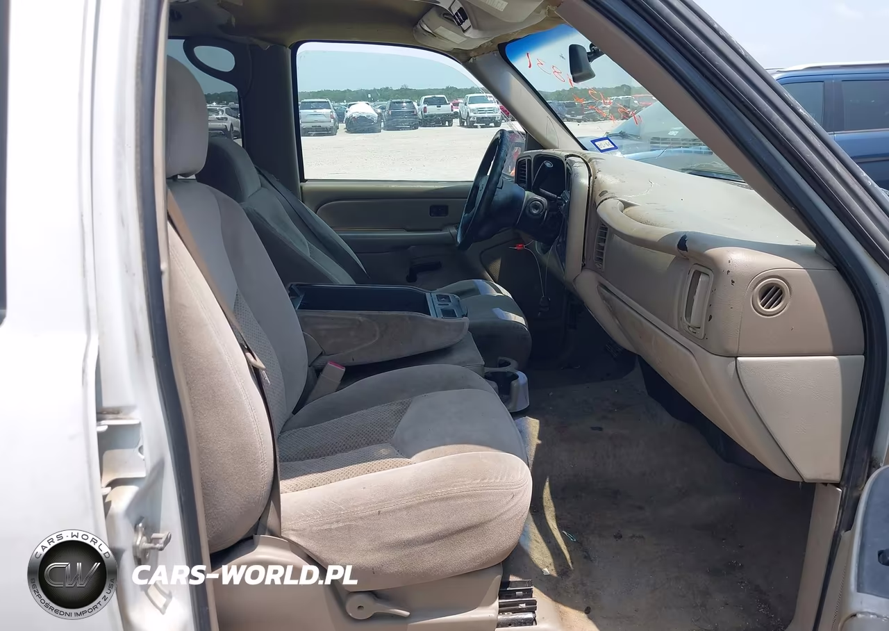2004 Chevrolet Tahoe Ls VIN:1GNEC13V64R298847 - 5