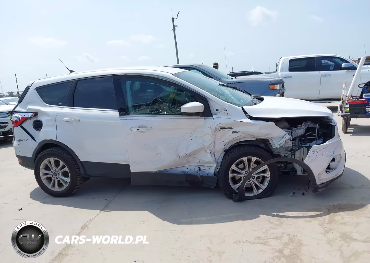 2019 Ford Escape Se VIN:1FMCU0GD5KUC27850 - 13