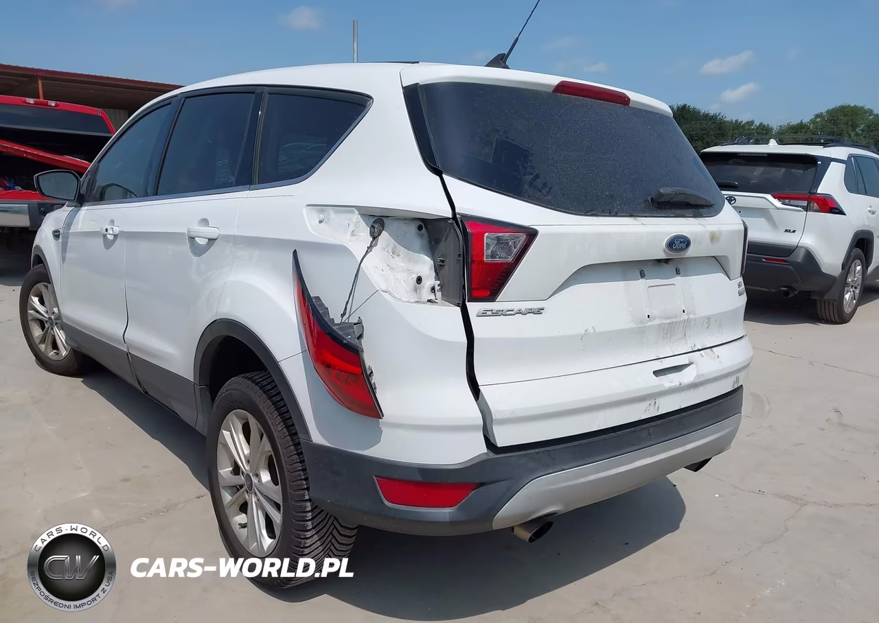 2019 Ford Escape Se VIN:1FMCU0GD5KUC27850 - 3