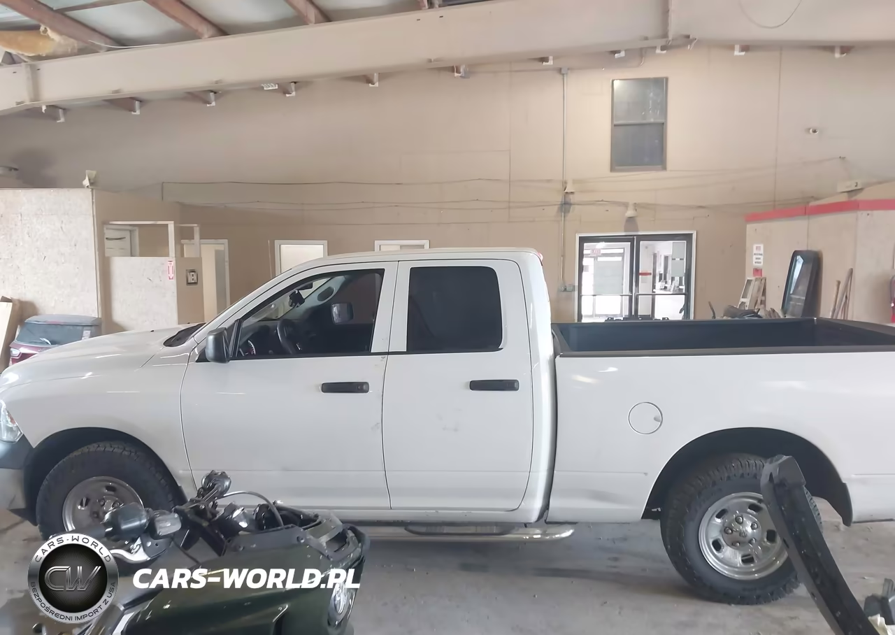 2019 Ram 1500 Classic Tradesman 4X2 6'4 Box VIN:1C6RR6FG1KS642844 - 14