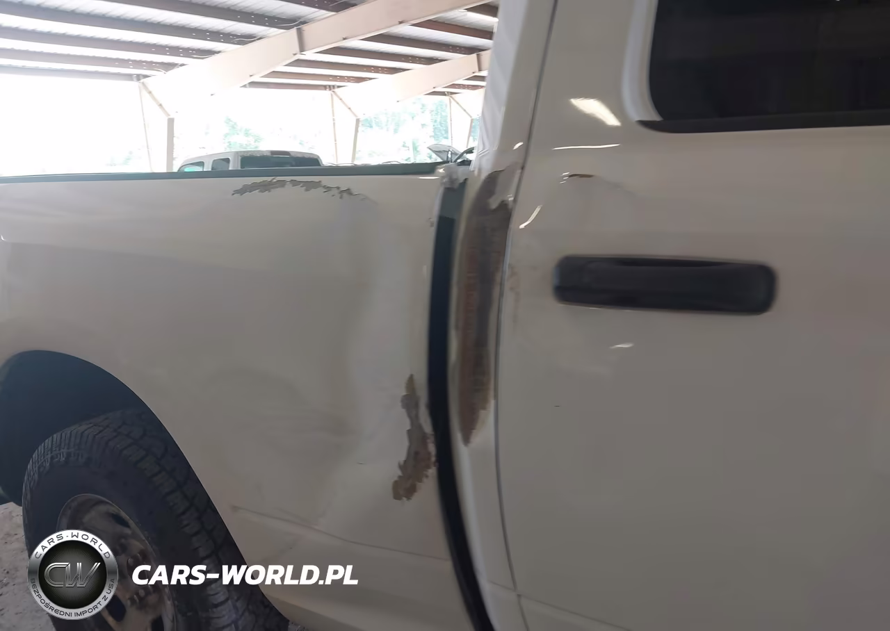 2019 Ram 1500 Classic Tradesman 4X2 6'4 Box VIN:1C6RR6FG1KS642844 - 17