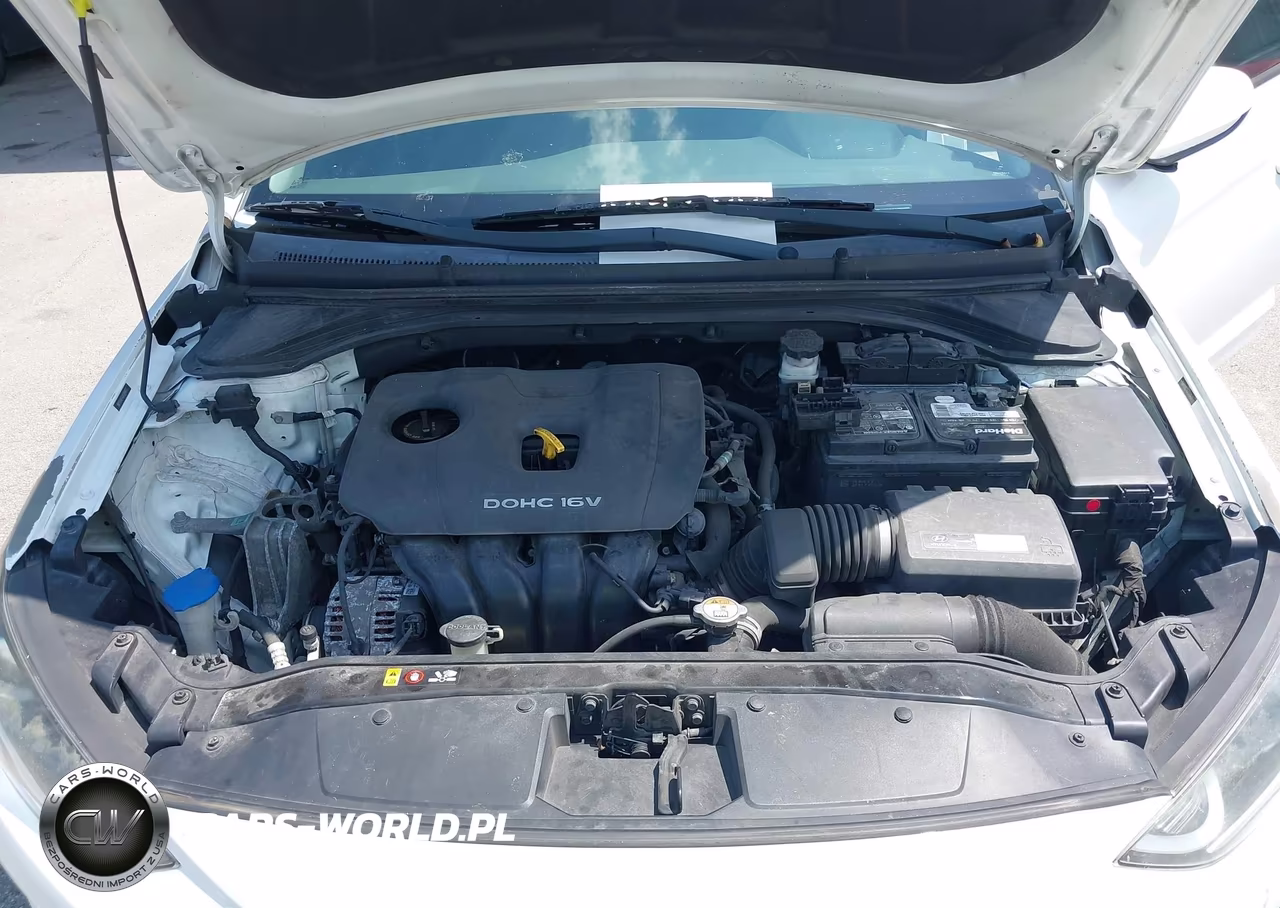 2018 Hyundai Elantra Sel VIN:5NPD84LF4JH269477 - 10