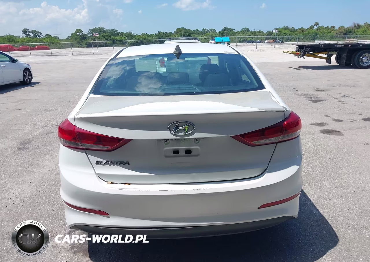 2018 Hyundai Elantra Sel VIN:5NPD84LF4JH269477 - 16