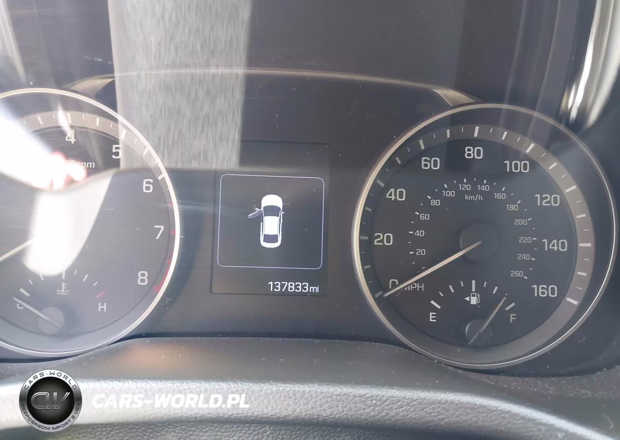 2018 Hyundai Elantra Sel VIN:5NPD84LF4JH269477 - 7