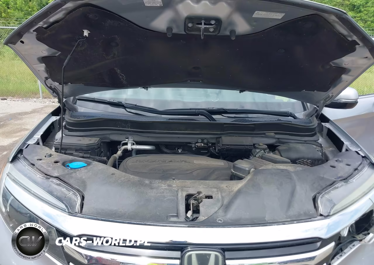 2017 Honda Pilot Touring VIN:5FNYF5H92HB030356 - 10
