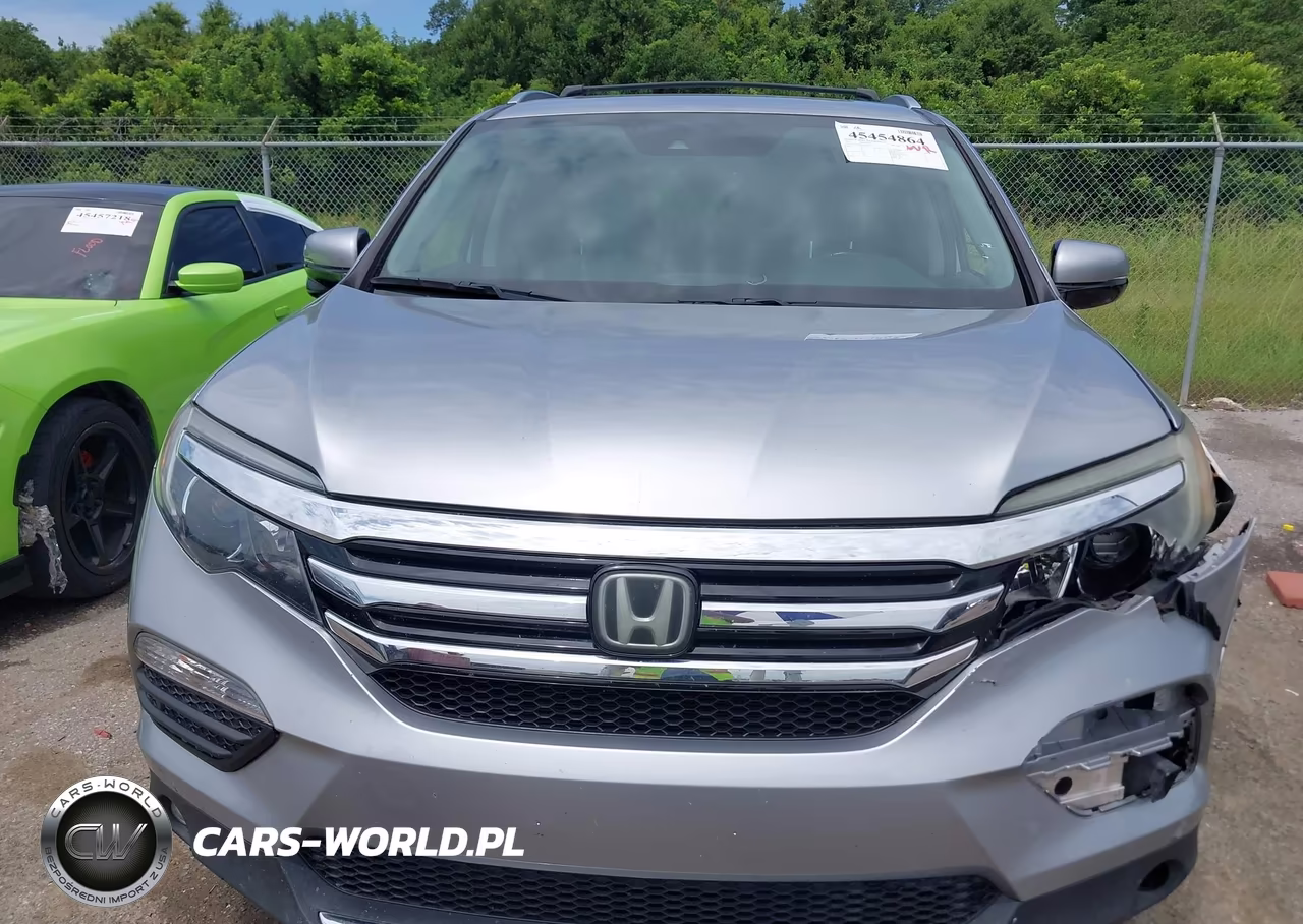 2017 Honda Pilot Touring VIN:5FNYF5H92HB030356 - 12