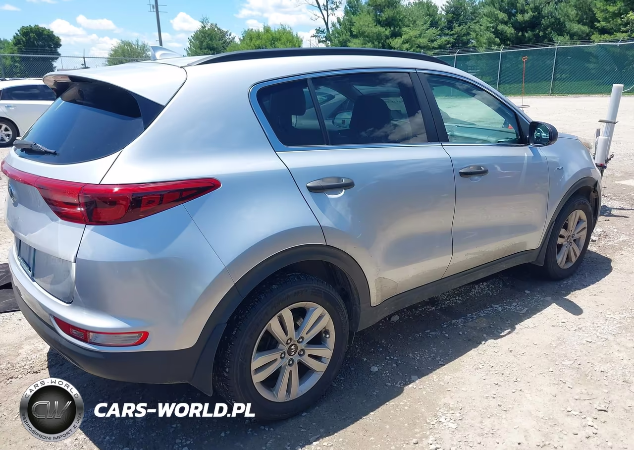2017 Kia Sportage Lx VIN:KNDPMCAC2H7238237 - 4