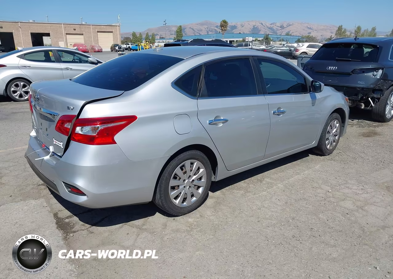 2017 Nissan Sentra Sv VIN:3N1AB7AP5HY348660 - 4