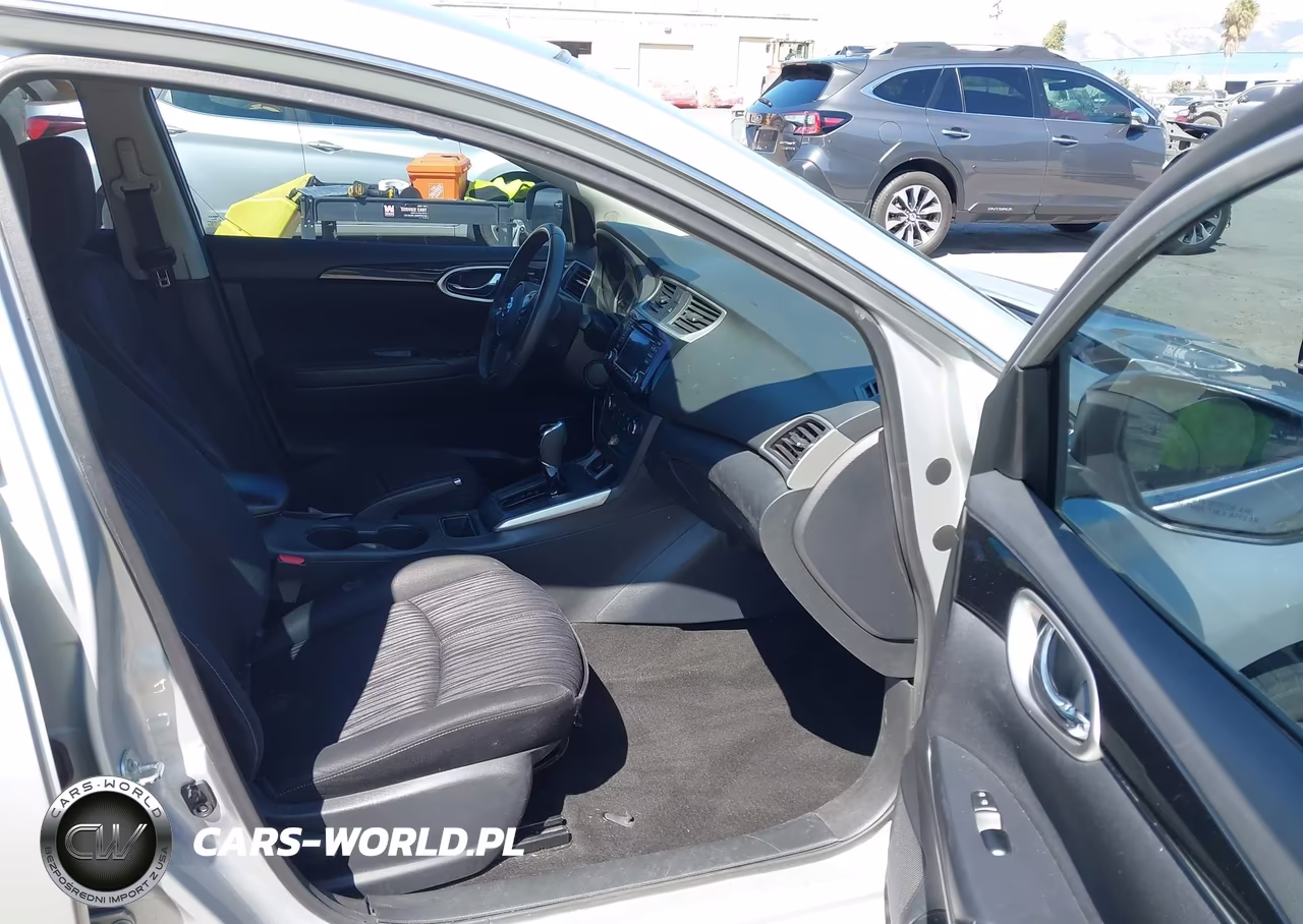 2017 Nissan Sentra Sv VIN:3N1AB7AP5HY348660 - 5