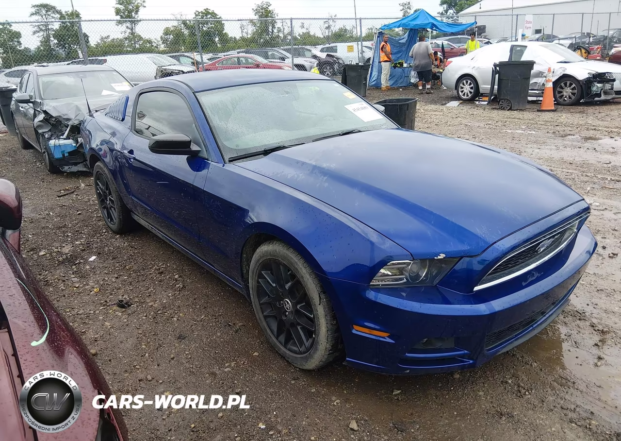 2014 Ford Mustang V6