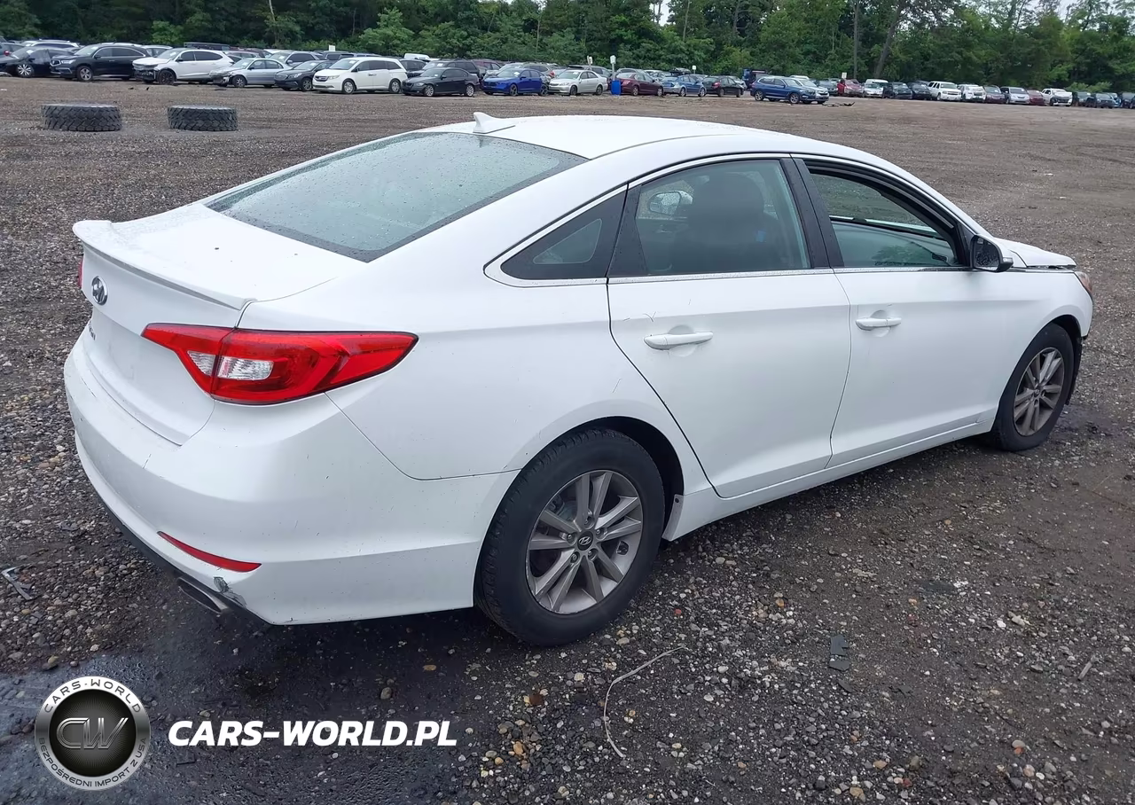 2015 Hyundai Sonata Se VIN:5NPE24AF2FH189949 - 4