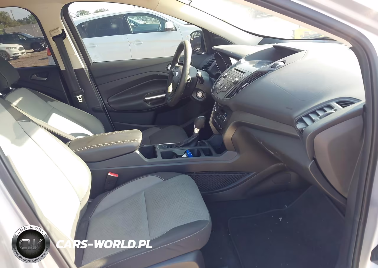 2017 Ford Escape Se VIN:1FMCU0G94HUC52906 - 5